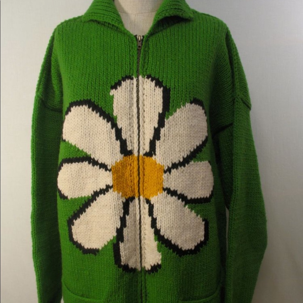 LOOKING FOR DO NOT BUY: Vintage wool daisy sweater